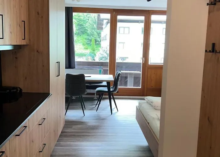 Glacier View By Interhome Капрун